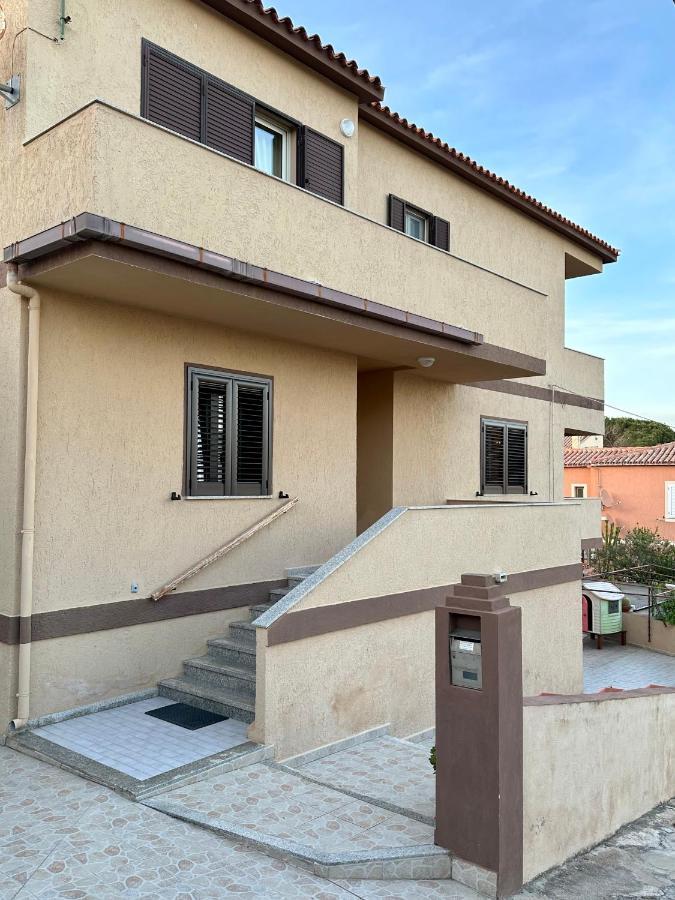 Residenza M.E.M. La Maddalena Apartment La Maddalena  Bagian luar foto