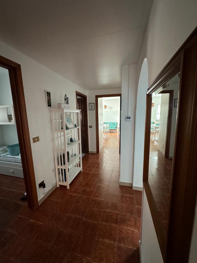 Residenza M.E.M. La Maddalena Apartment La Maddalena  Bagian luar foto