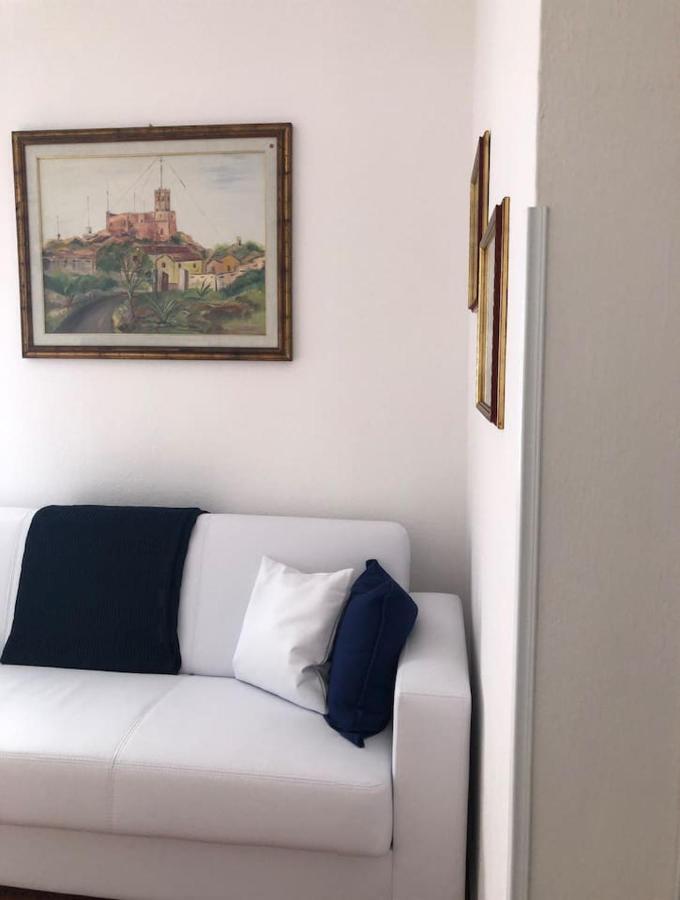 Residenza M.E.M. La Maddalena Apartment La Maddalena  Bagian luar foto